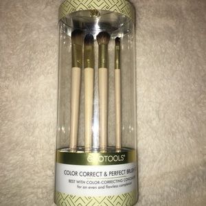 Ecotools Color Correct and Perfect Brush Set